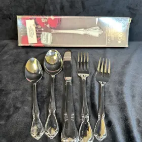 2610 Oneida Vintage Chateau Stainless Steel 5pc. Place Setting - Excellent Condition