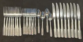 62025220 Oneida Fremont Flatware Silverware 8 Dinner Salad Forks Knives Spoons 28 Pc