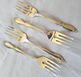 72466 Oneida Community Stainless Chatelaine 4 Salad Forks 6.25 Inch #72466