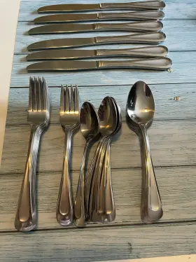 89-223 Oneida Stainless Flatware - Satin Sand Dune Service For Six 34 Pc Set Used