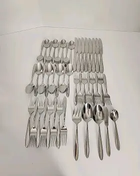 90-184 Oneida Lot Of 45 Pc Stainless Flatware 8 Setting Spoons Forks Knifes Used