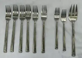 M6518 Oneida Lot Of 9 Sunnybrook 6 Forks 2 Salad 1 Serving Fork Flatware