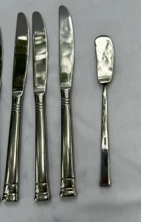 M6519 Oneida Lot Of 6 Sunnybrook Stainless 5 Dinner Knives 1 Butter Knife Flatware #2
