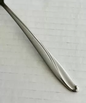 Ohs29g Oneida Sl And Gh Rogers Stainless 4 Appetizer Cocktail Forks Glossy #3