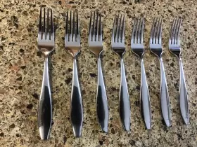 Ohs492 Oneida 7 Dinner Forks Stainless Flatware Glossy Wide Center Flat Tip #2