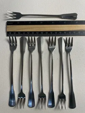 Cfx12 Oneida Ohsdistinc/cfx12 Stainless Distinction / Fireside Cocktail Forks - Set Of Eight Usa #3