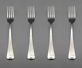 Oneida Ohsdistinc/f1x4 Stainless Flatware Distinction / Fireside Dinner Forks Set Of Four Usa