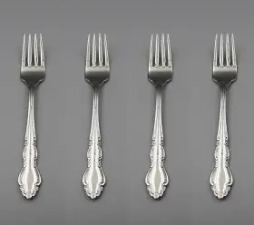 Oneida Ohsdove/sfx4 Stainless Flatware - Dover Glossy Salad Forks Set Of Four N/o