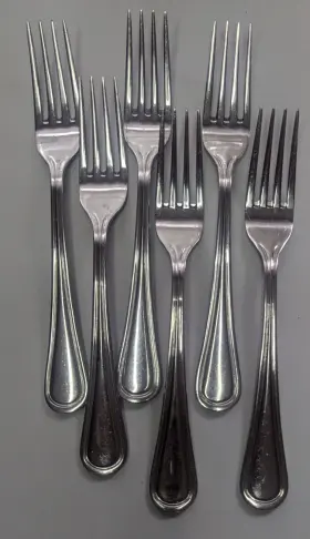 F2x6 Oneida Ohsholl/f2x6 6 Stainless Flatware Hollis Dinner Forks - Extra Large 8 3/4 Inch