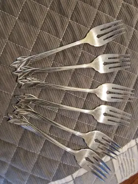 Oneida Ohslea/cmfx2 Stainless Leander Salad Forks - Set Of Six