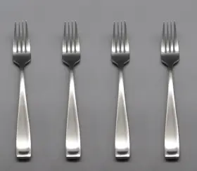 Oneida Ohssamo/sfx4 Stainless Flatware - Satin Moda Salad Forks Set Of Four New
