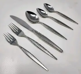5pps Oneida Ohsven/5pps Community Stainless Flatware Venetia 6 Piece Place Setting Excellent Used