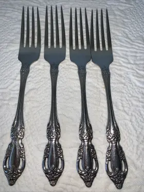 On231 Oneida Raphael Set Of 4 Dinner Forks Distinction Deluxe Stainless Flatware 7.25 Inch