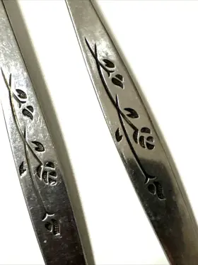 Unf205 Oneida Unknown Manufacturer Stainless Dinner Forks Rose Bud Pattern 7.5 Inch 2 Pcs #2