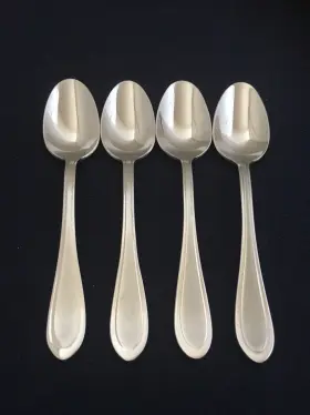Zz-16 Oneida 4 Pcs Joann / Joanne Glossy With Frosted Accent Stainless Soup Spoons