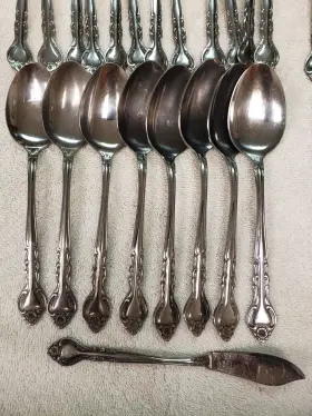 Oxh19 Oxford Hall Lot Of 34 Rose Flute Stainless Flatware Utensil Cutlery #2