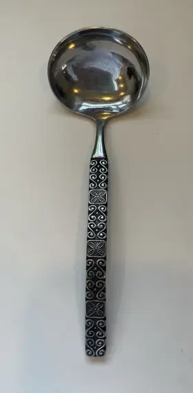 Oxh97 Oxford Hall Gravy Ladle Scrolls Pie Japan Mcm