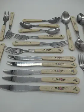096-113-00 Pfaltzgraff 21 Piece Tea Rose Stainless Steel Flatware Cutlery Fork Spoon Read #3