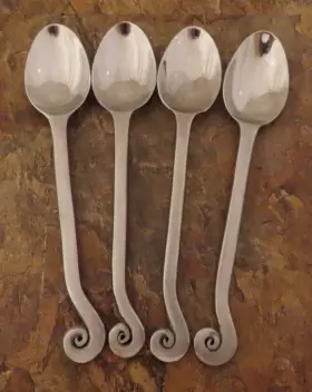 P118 Pier 1 One Lily 4 Teaspoons Spoons India Stainless Flatware Lot E