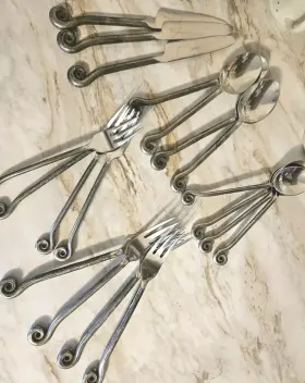Pii8 Pier 1 19 Pieces Swirled Solid One Flatware Stainless Coiled Euc