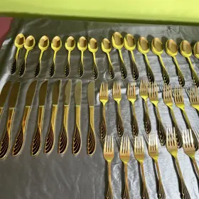 849401 Ranmaru Wave Golden Black 40 Pieces Stainless Flatware Eight Place Settings Japan