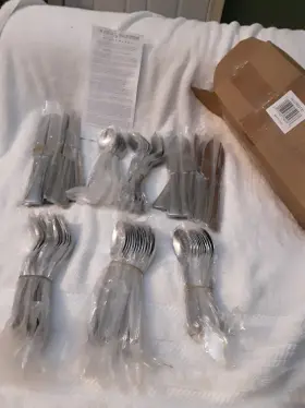 Reed & Barton 017765749433 And Stainless Steel Flatware Hillcrest 81 Pieces New