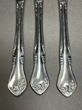Reed & Barton 034641035411 And Heritage Rose Queen Stainless Lot Of 5 Pieces 3 Knives 2 Forks #2