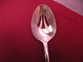 2628924 Reed & Barton And Beau Vallon Slotted Pierced Serving Spoon 8 7/8 Ge3 #2