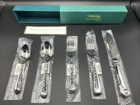 Reed & Barton 735092201836 Williamsburg And Gloucester Shell 5pc Place Set 2007 New