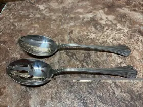 Reed & Barton 8240310 Set Of 2 And 1800 Luxury 18/8 Stainless Steel Serving Spoons 8-3/4 Inch