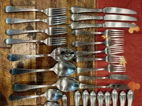 9690805-4 Reed & Barton And Hammered Antique 18/10 Stainless Steel 36 Pcs Flatware Set #2