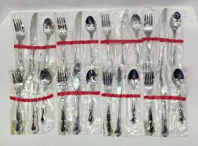 Rb41 Reed & Barton And Stainless Flatware Rose Queen 8 Spoons Knives Forks Rb41 Reed & Barton And Stainless Flatware Rose Queen 8 Spoons Knives Forks