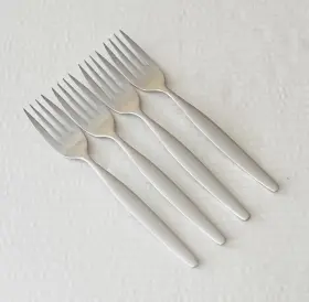 Rds9 Reed & Barton And Rebacraft Stainless 4 Dinner Forks Glossy Plain
