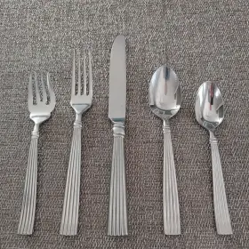 5pps Reed & Barton Rdscres/5pps And 5pc Place Setting 18/8 Stainless Crescendo Made In Japan #3