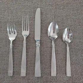 5pps Reed & Barton Rdscres/5pps And 5pc Place Setting 18/8 Stainless Crescendo Made In Japan