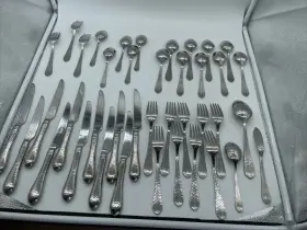 Rds299 Reed & Barton Res299 And Every Day Hammered Stainless 40 Pieces #2