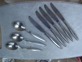 43463 Rogers Stainless 1847 Symmetry Rat Tail Handle 3 Soup Spoons 5 Dinner Knives
