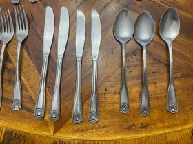 Srb3 Rogers / Stanley Roberts Stainless Flatware 32 Pc #3