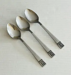 Rln1 Royalton Stainless Korea 3 Teaspoons Satin Black Accent On Tip