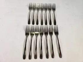 5620224 Sysco Lot Of 70 Pcs Silver 300 Stainless Steel Dinner Forks
