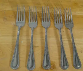 Mnf5 The Main Course Beaded Stainless Steel Japan Set Of 5 Dinner Forks
