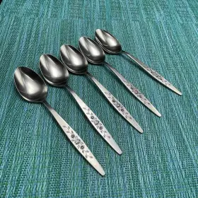 Tws92 Towle / Supreme Cutlery 5 Stainless Rose Pattern Teaspoons Vtg Japan