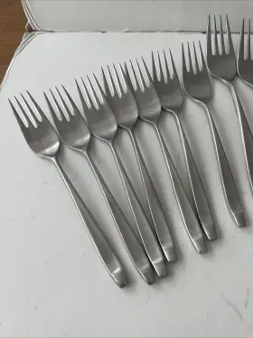 Tws10 Towle Supreme Cutlery Scc Japan Satin Stainless Flatware Lot Of 16 Pc Mcm #2