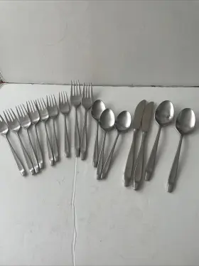 Tws10 Towle Supreme Cutlery Scc Japan Satin Stainless Flatware Lot Of 16 Pc Mcm