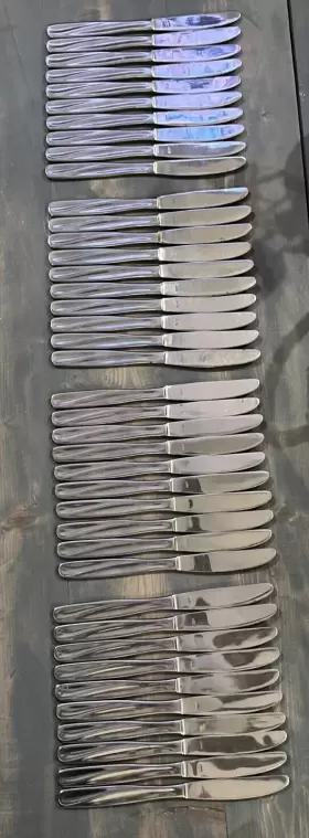 Cl-68 Update International Lot Of 40 Cl Stainless - 8.125 Inch Kitchen Dinner Knives Knife