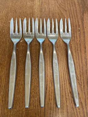 4180 Vazuma Lot Of 5 Pastry Cake Dessert Forks 3 Tine 6.25 Inch Long 18-8 Stainless Steel