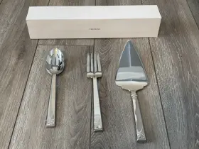 Vera Wang 044228002859 Love Knots Wedgewood 3 Piece Serving Set Stainless Silverware