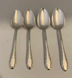 M3256 Wallace Sweetheart Brothers Plate Soup Spoons 7.75 Inches - Set Of 4