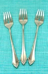 Oneida Kenwood Community Stainless Silverware Glossy Set Of 3 Salad Forks Euc!. Fixed Price $23.98.