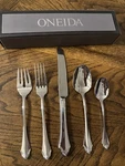 Oneida Kenwood 5 Piece Flatware Set. Fixed Price $20.00.